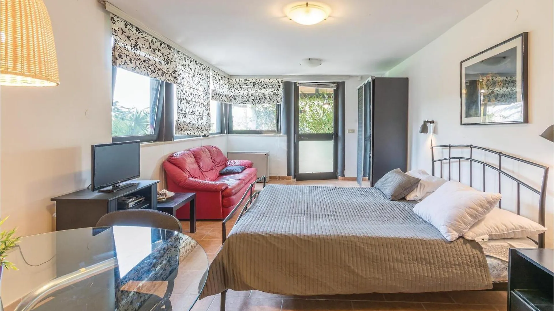 Cozy Apartment In Pula With Kitchen 0*,  크로아티아